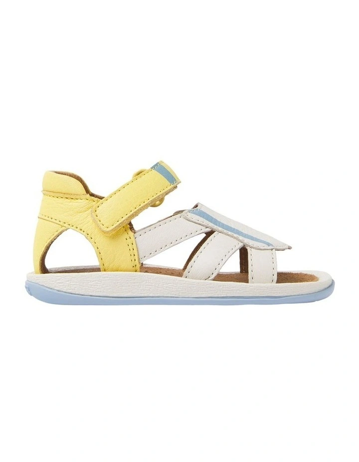 Oruga Jungle Sandals in White