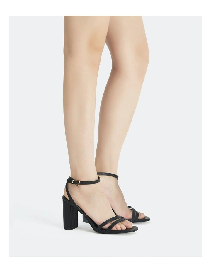 Lindsay Heels in Black
