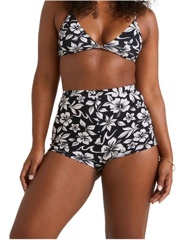 Toko Palma Shorts in Black