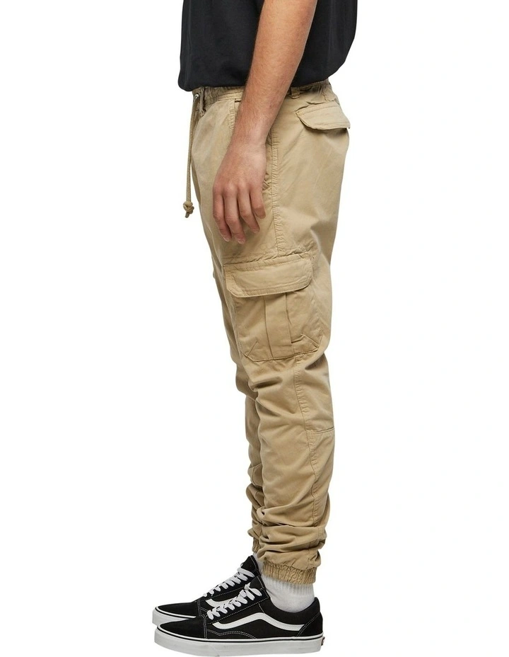 Cuffed Cargo Jogging Pants in Sand