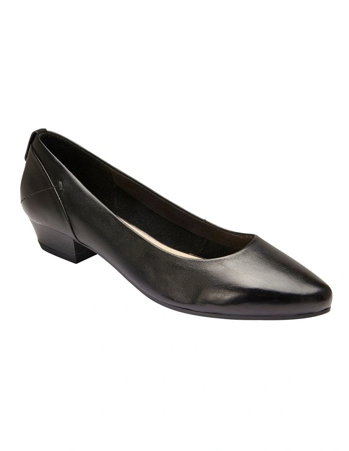 Gatto Black Glove Heeled Shoes