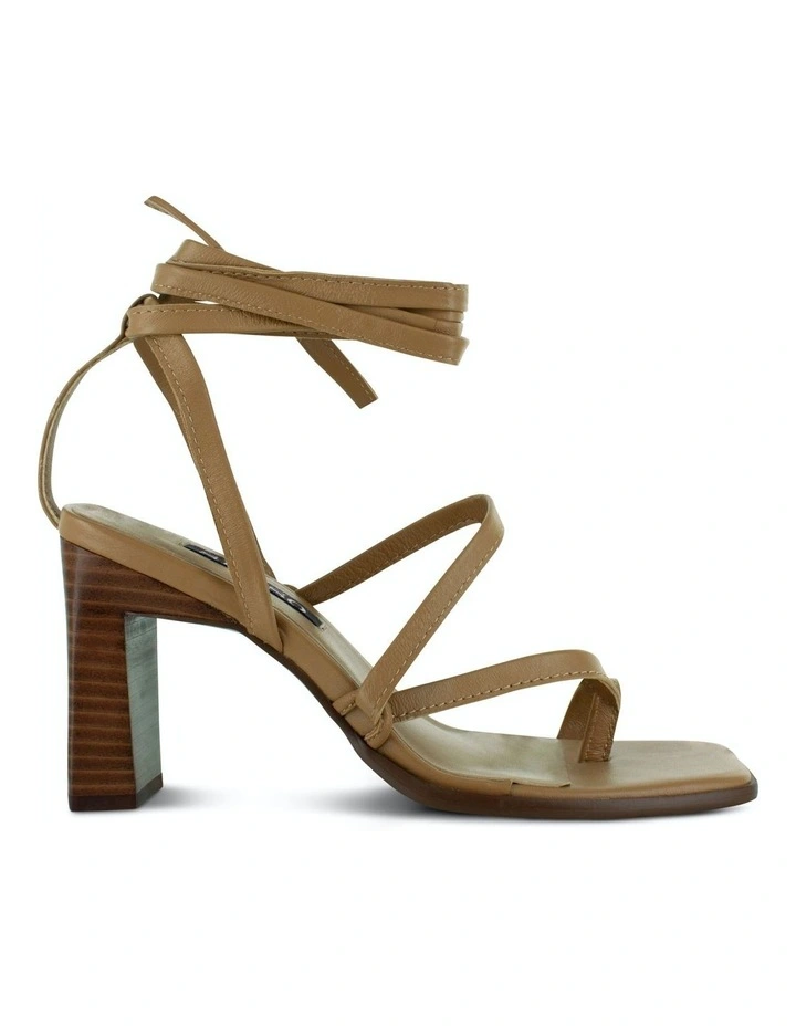 Pica Heeled Sandals in Camel