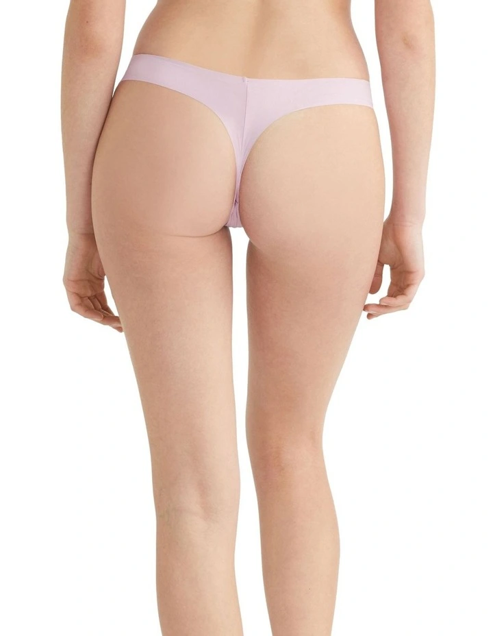 Invisibles Thong in Pink