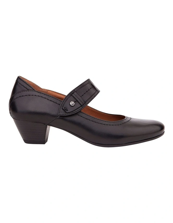 Appeal Heeled Shoes in Black Glove