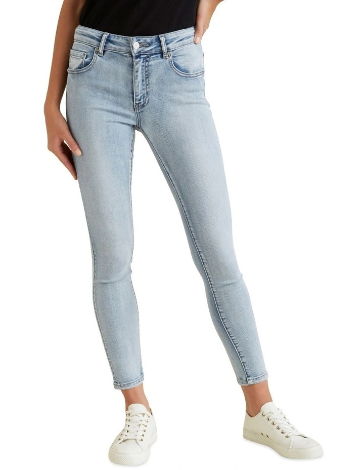 Core Skinny Jean