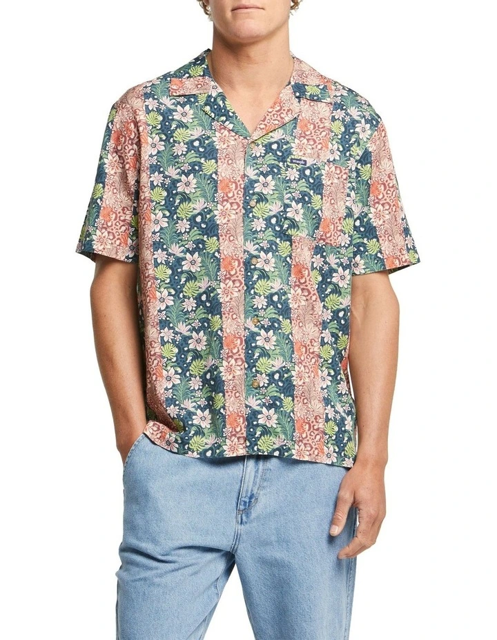 Aloha Resort Shirt in Island Fauna