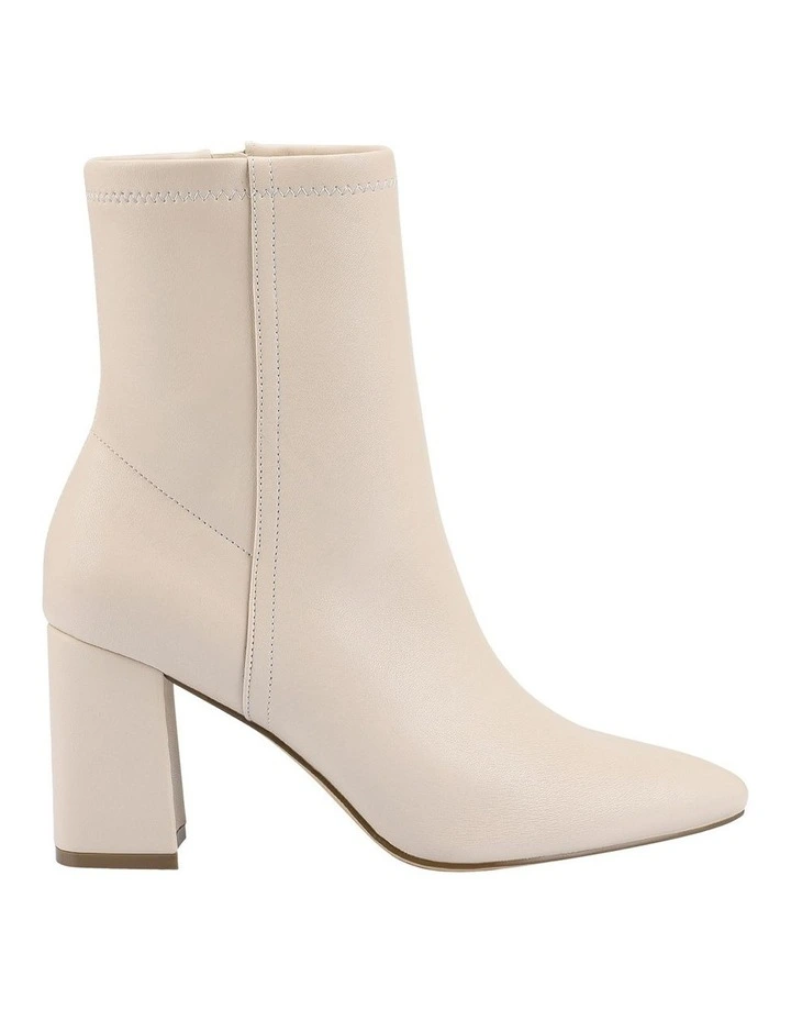 Max Stretch Ankle Boot in Bone