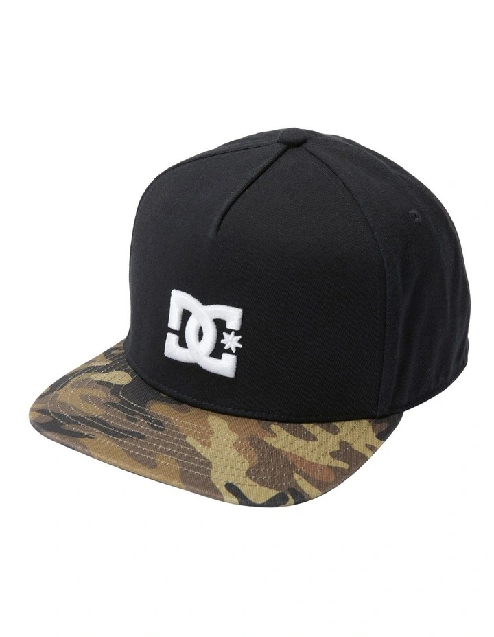 Dyenotts Snap Hat in Black/Woodland Camo