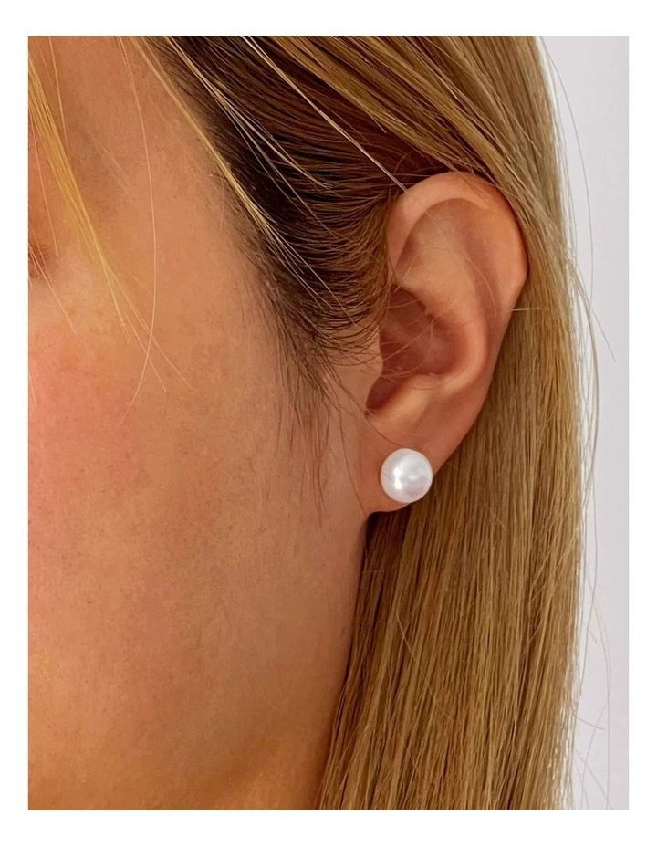 9 9.5mm Freshwater Pearl White Stud Earrings