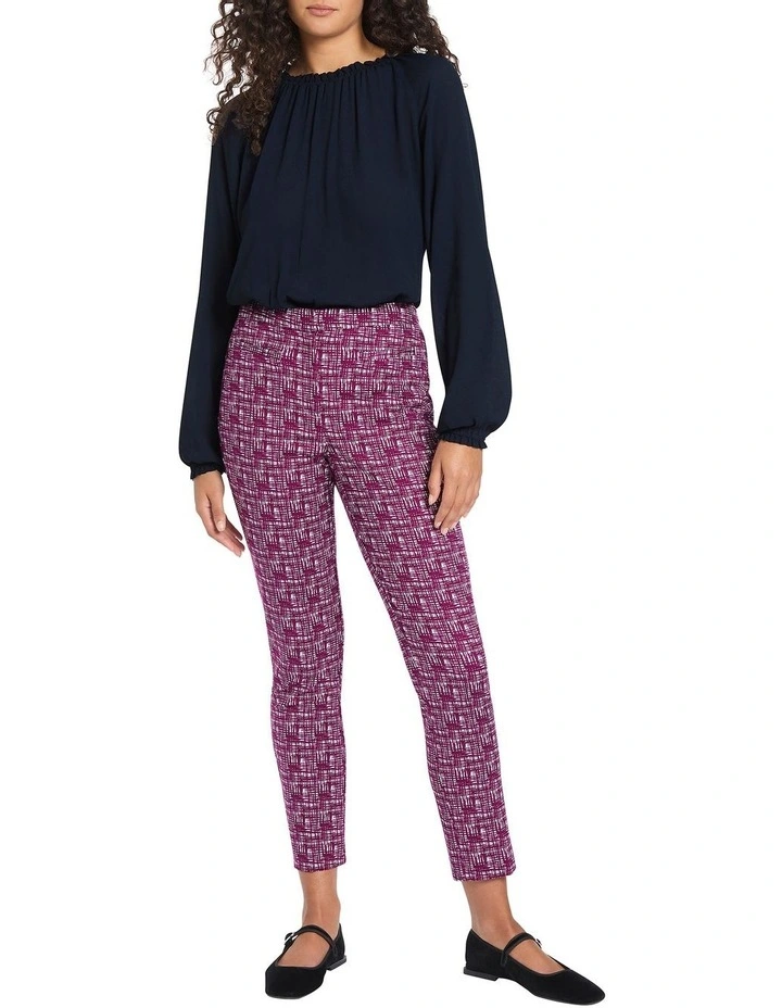 Chalk And Roll Pant in Plum