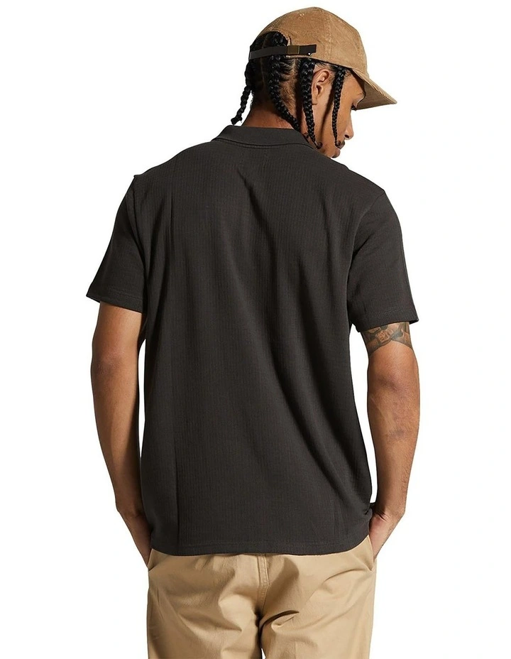 Waffle Short Sleeve Polo Knit T-shirt in Washed Black