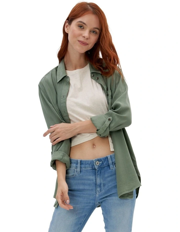 Long-Sleeve Button-Up Shirt in Olive