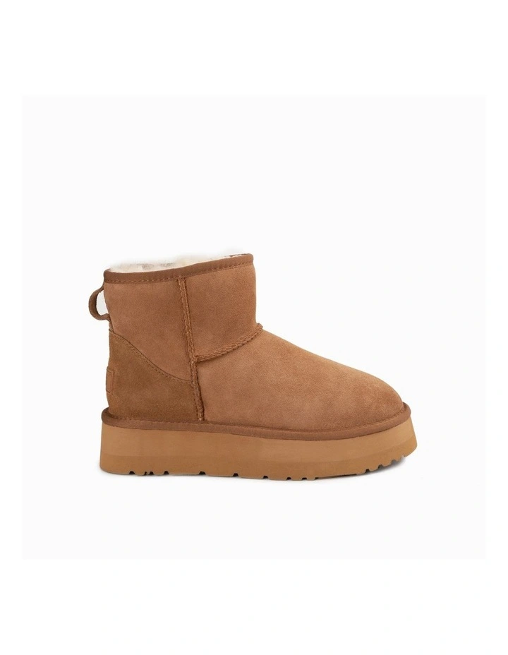 Classic Platform Water Resistant Mini Boots in Chestnut