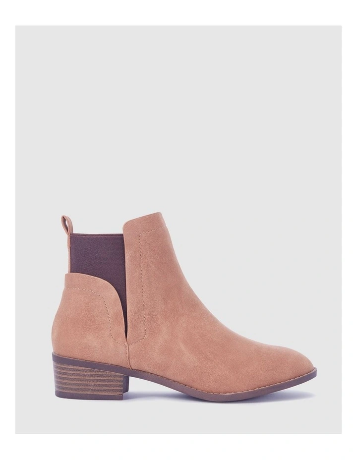 Dacre Boots in Camel
