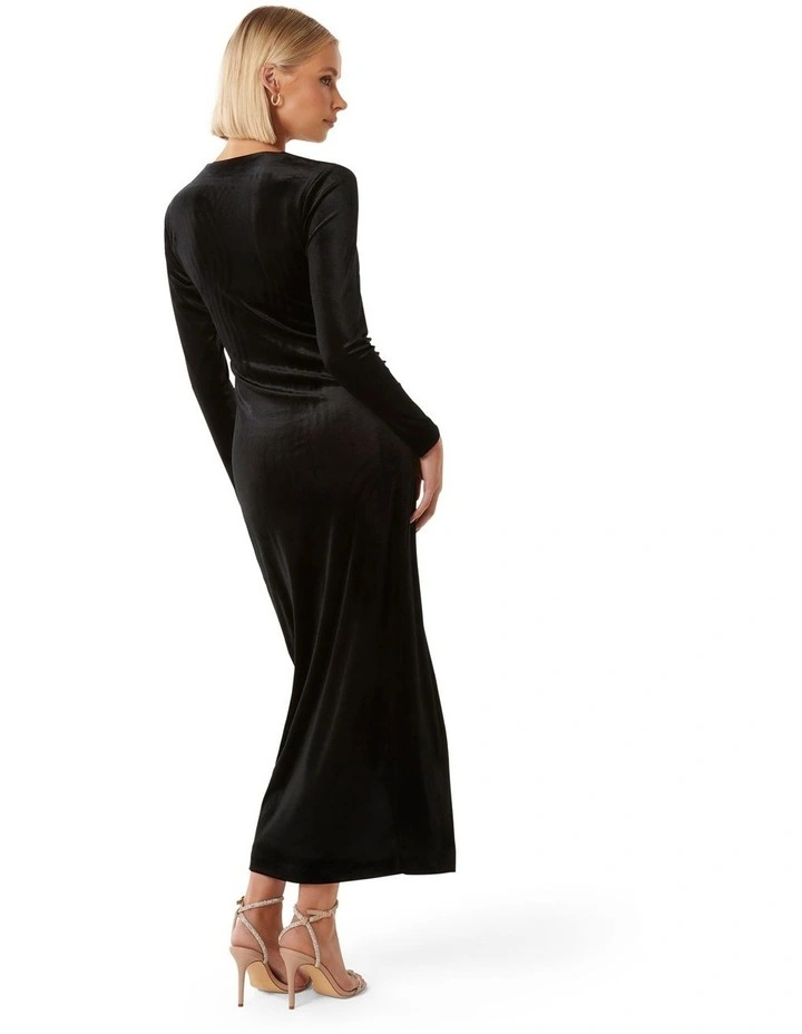 Marisa Plunge Neck Velvet Dress in Black