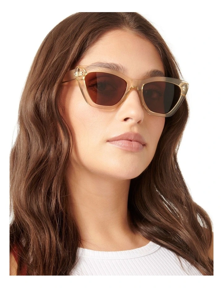 Daphne Cat Eye Sunglasses in White