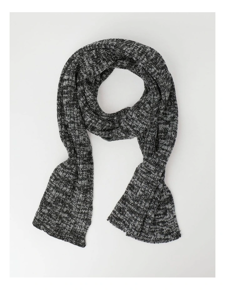 End to End Scarf in Black