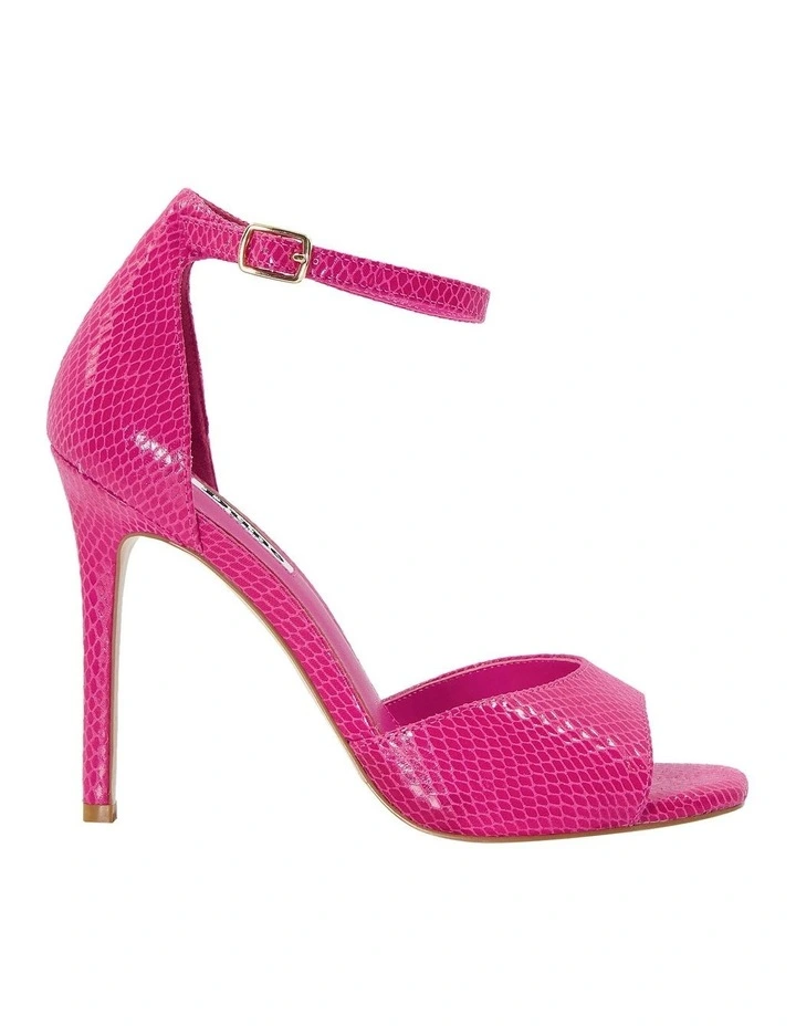 Misties Sandals in Pink