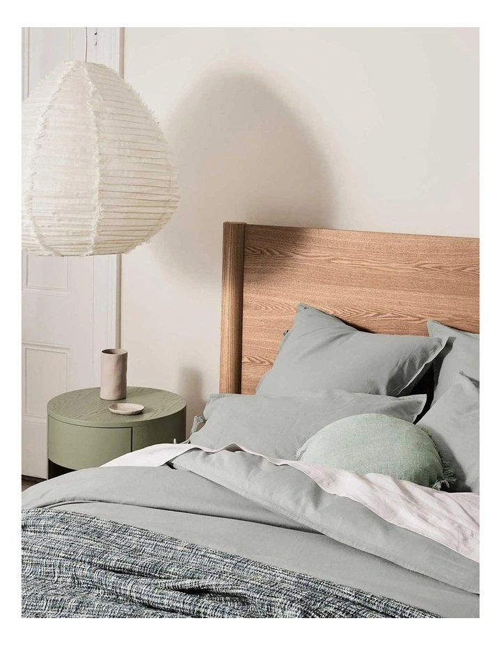 Maison Vintage Bedlinen Collection in Limestone