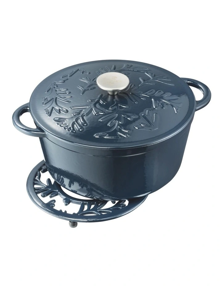 Olive Cast Iron Casserole with Lid 26cm/5L Midnight Blue