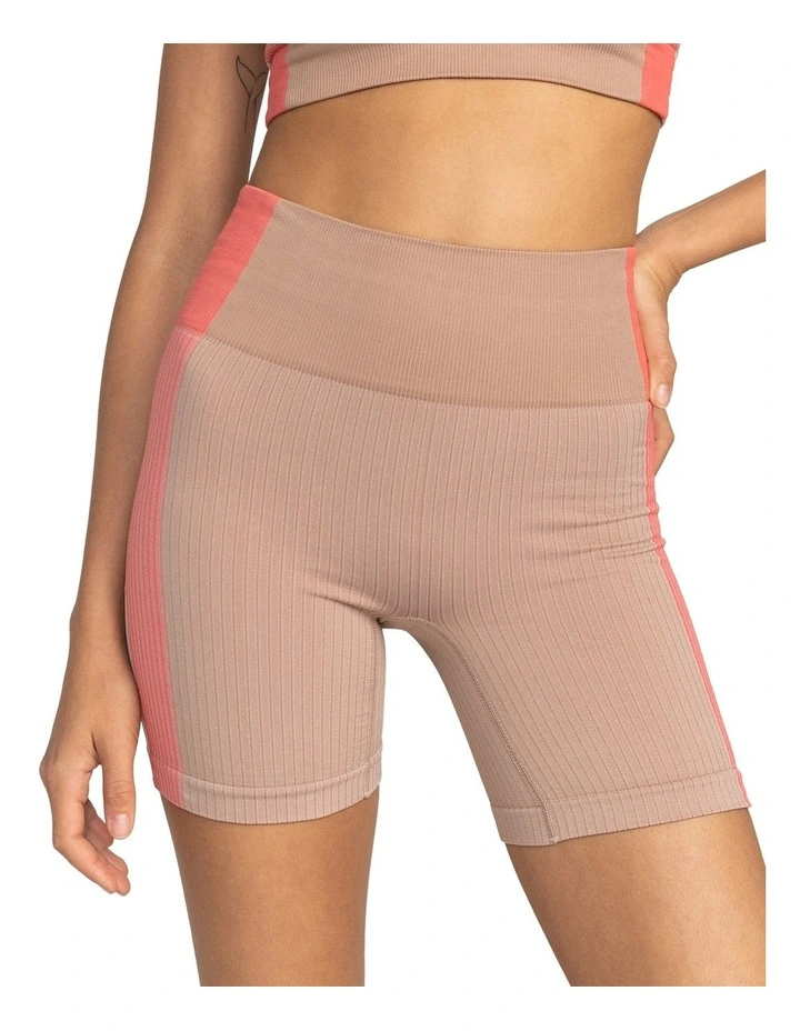 Chill Out Seamless Bike Shorts in Warm Taupe