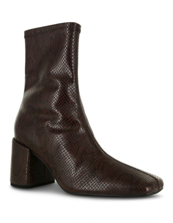 Indiyah II Ankle Boots in Merlot