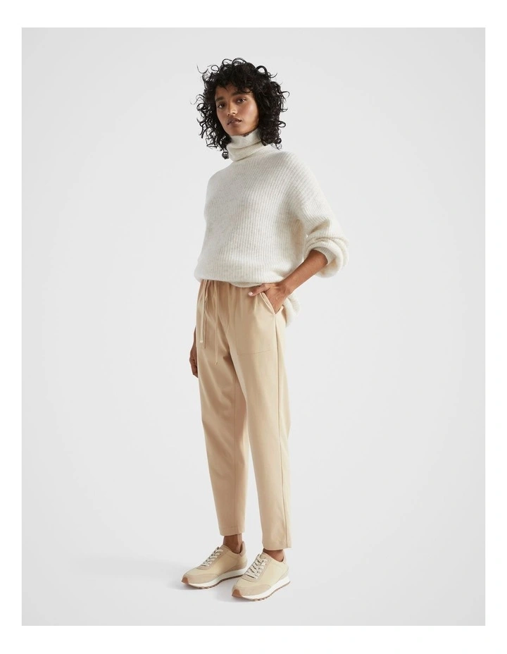 Elasticated Tapered Leg Pant in Champagne Beige