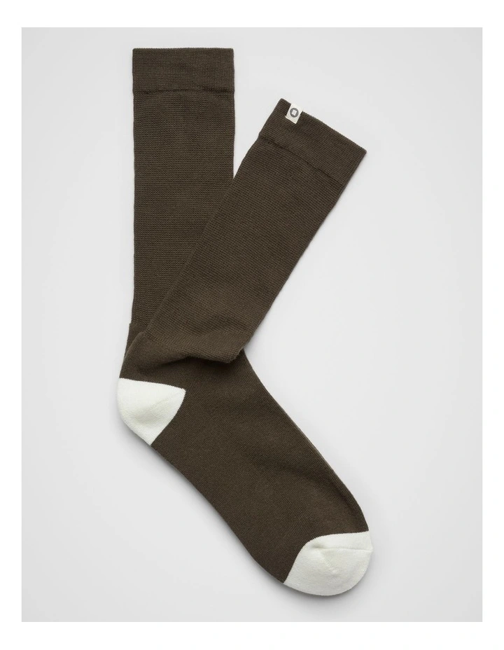 Ribbed Winter Socks in Chocolate