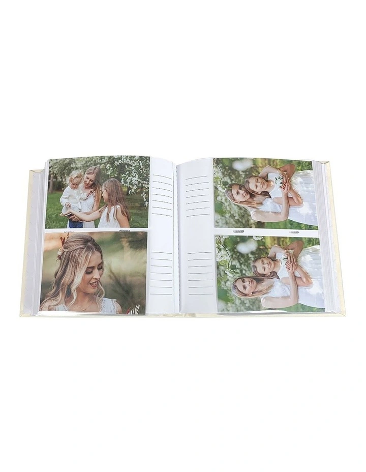 Plush Linen Photo Album 200 Photo Capacity in Cream