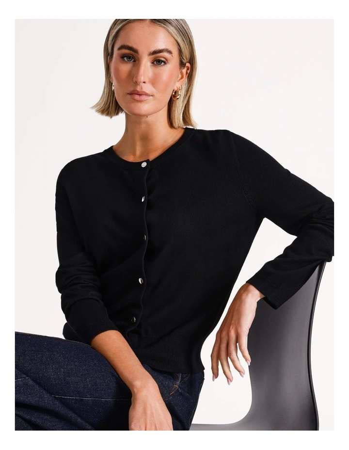 Button Front Cropped Cardi in Black