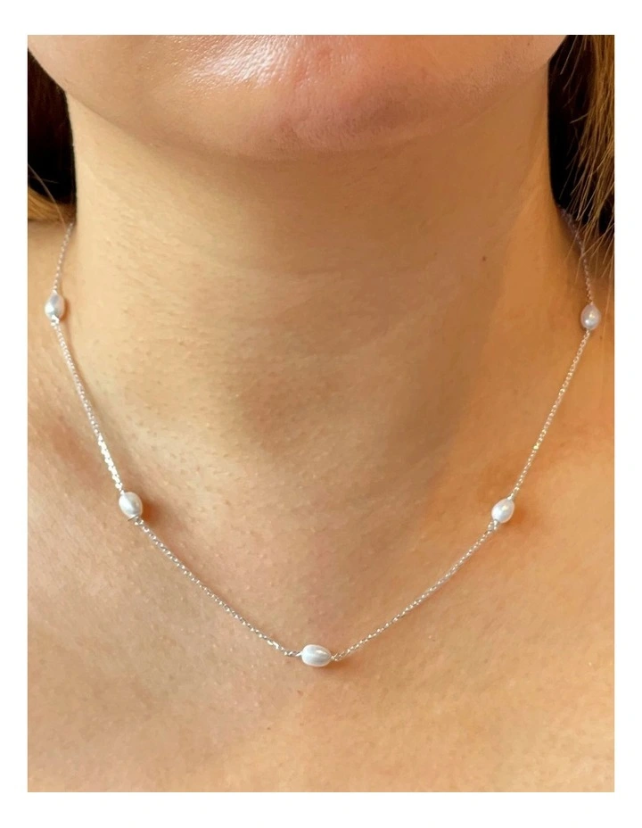 Dainty Station Pearl White Necklace