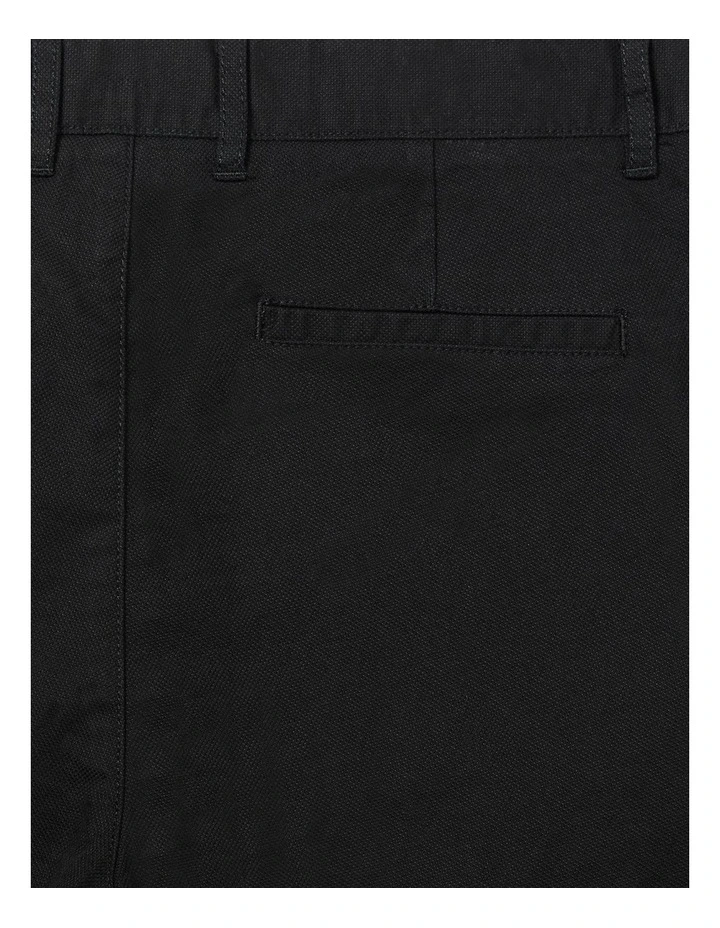 Youth Fit Washed Oxford Chino in Black