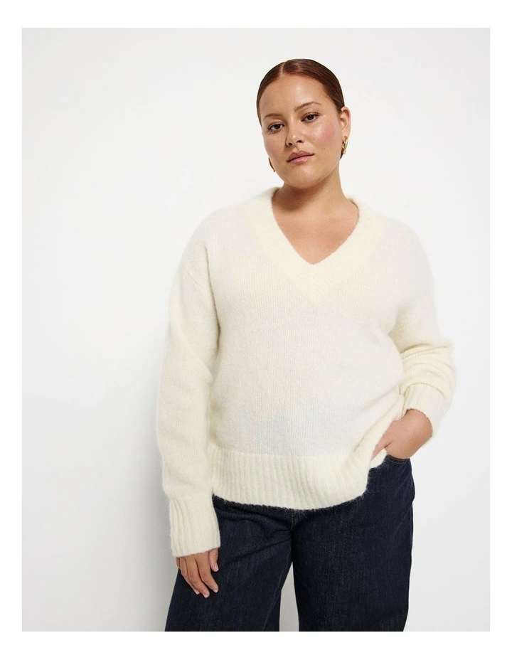 V Neck Knit in Ecru