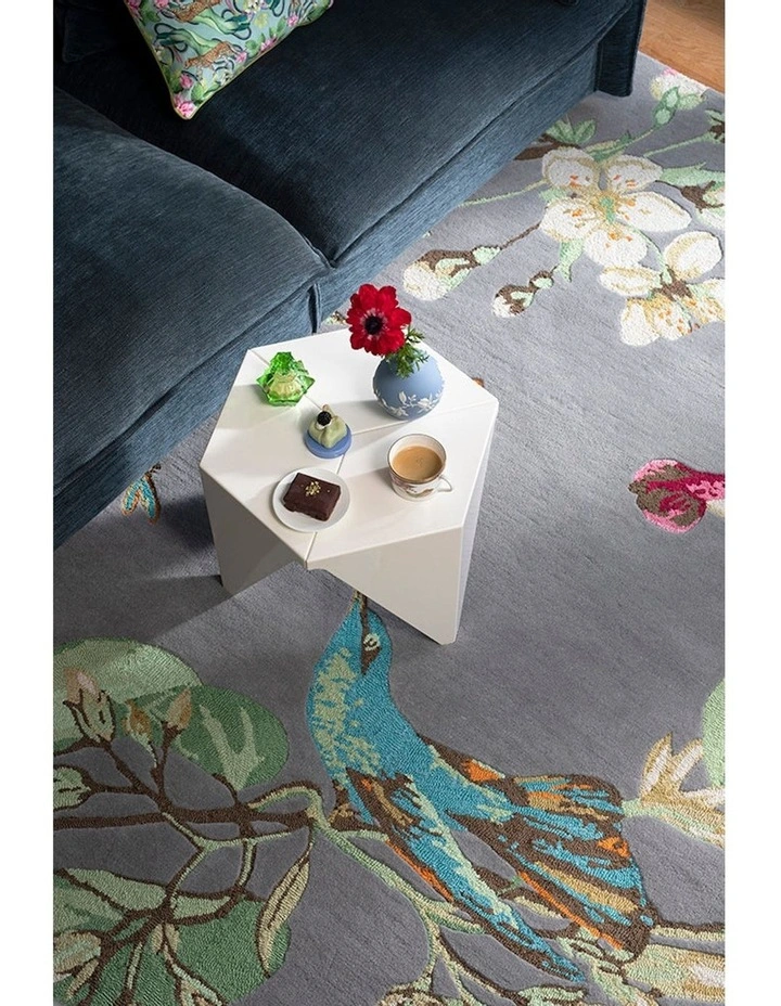 Hummingbird Rug 037804 in Grey