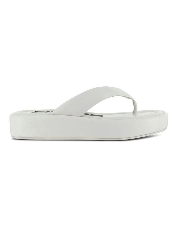Xolani Flat Sandals in White