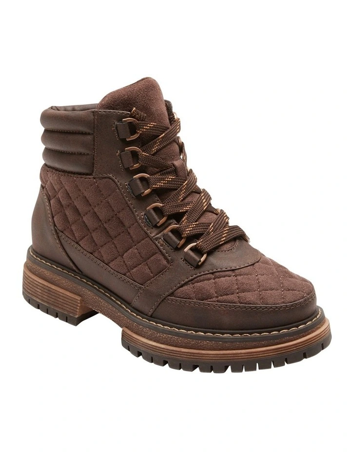 Qwinn Winter Boots in Chocolate