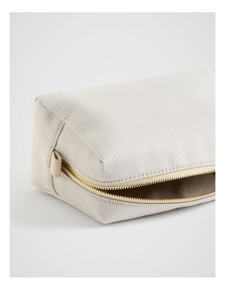 Seed Makeup Bag in Nude