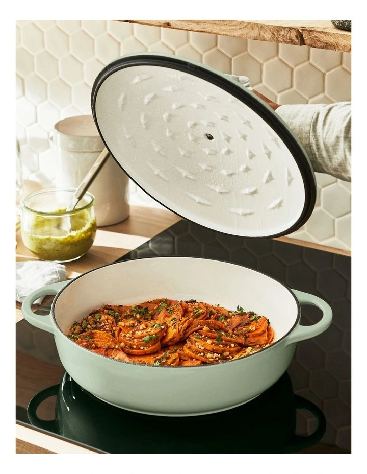 LOV Cast Iron Lichen Shallowpot with Lid 28cm/3.8L in Green