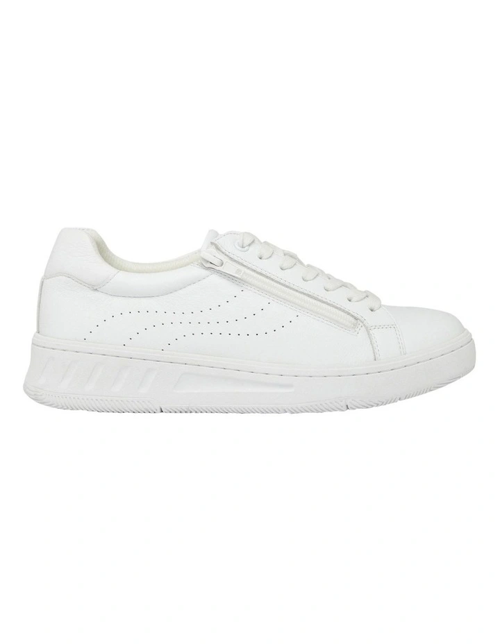 Spin Sneaker in White