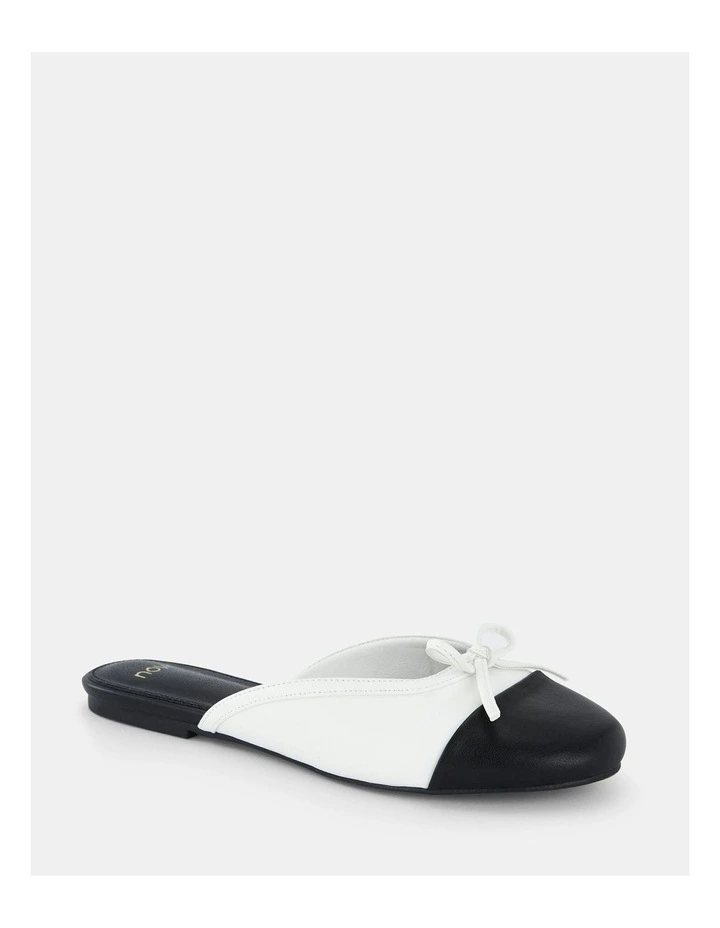 Chieti Flats in White Multi