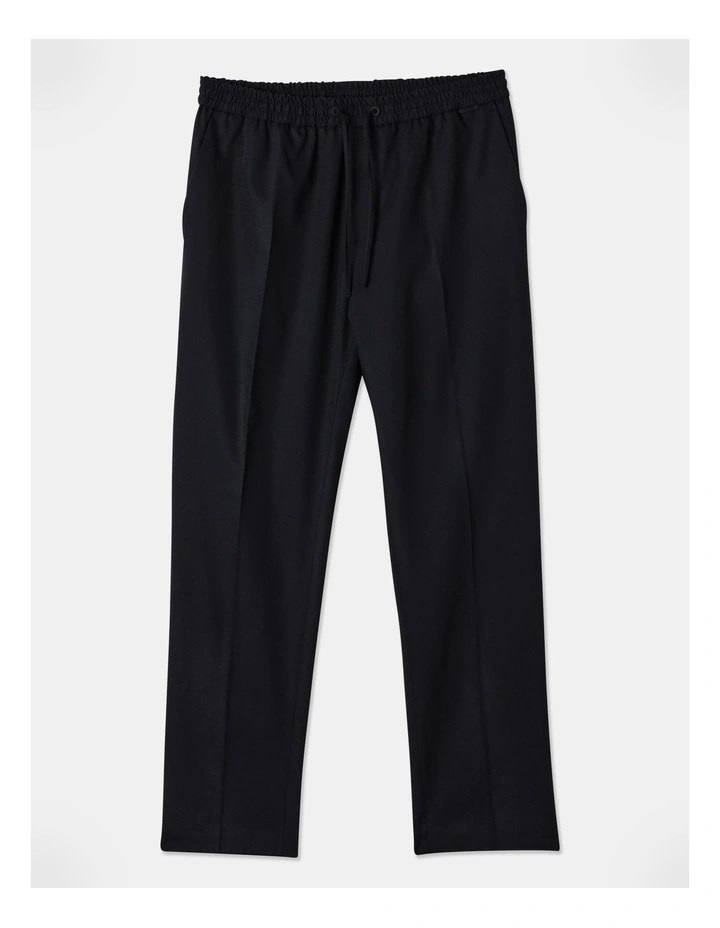 Minimal Twill Jogger in Navy