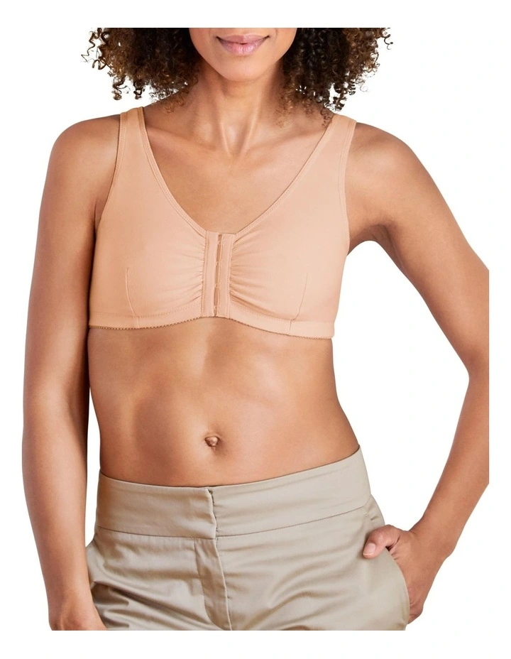 Frances Soft Cup Leisure Bra in White/Beige