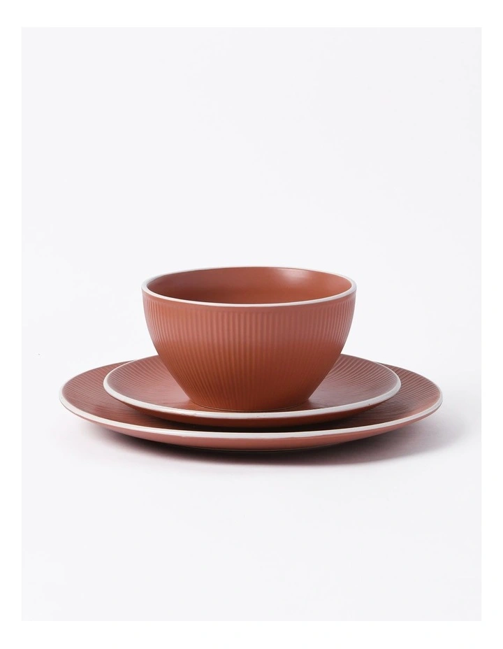 Maze Ribbed 4 Person Dinner Set 12 Piece in Matte Glaze Terracotta/White