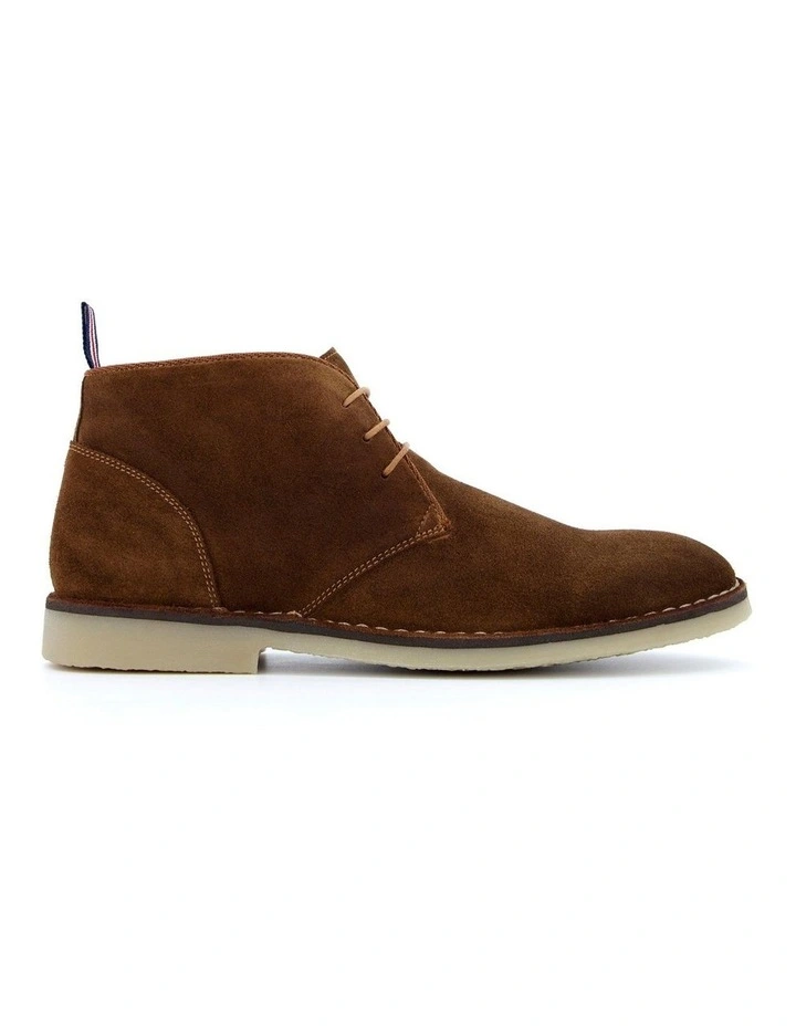 Cash Boots in Tan
