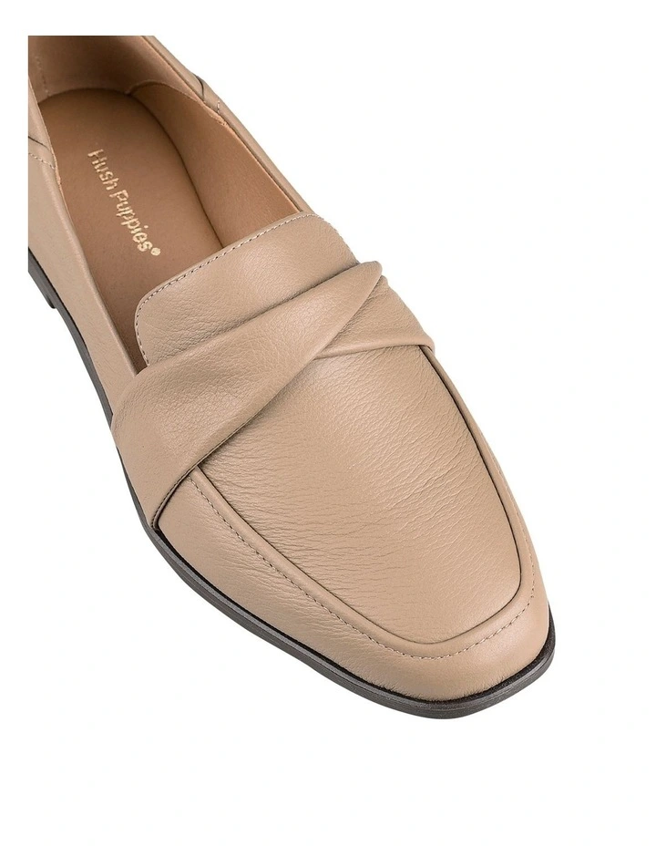 Zen Flat Shoe in Taupe