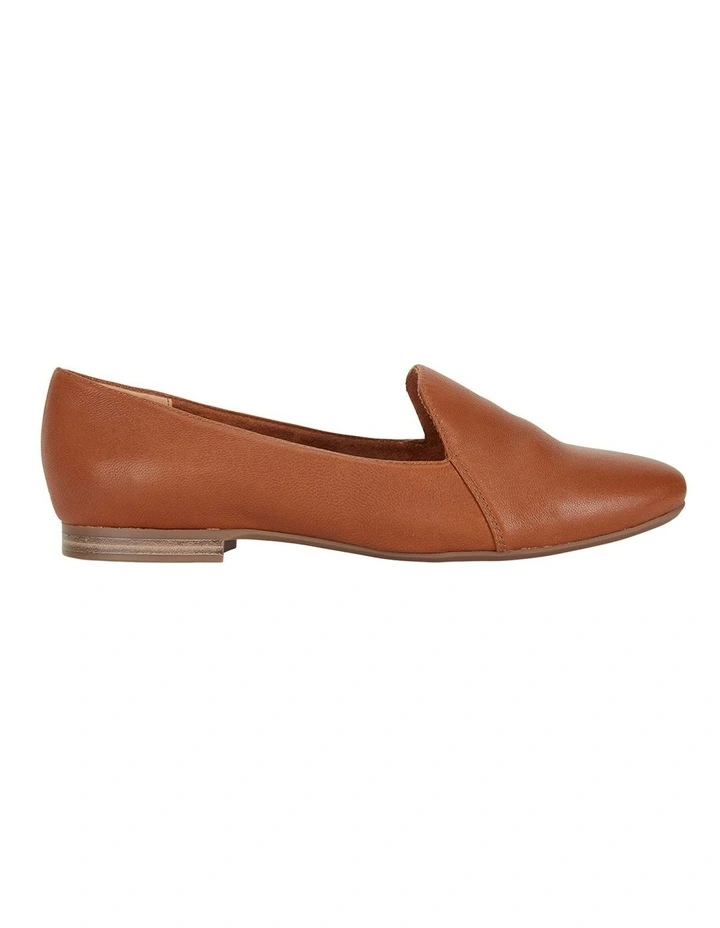 Castle Cognac Glove Flat Shoes