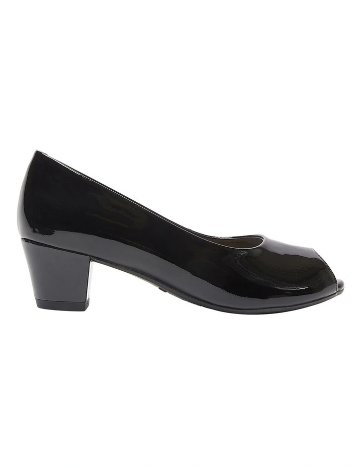 Hilary Heeled Shoes in Black Patent Leather