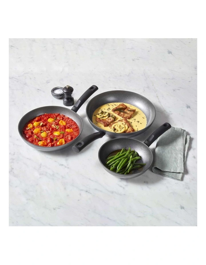 Per Benessere Ceramic Nonstick Induction Skillet Triple Pack 20/26/30cm