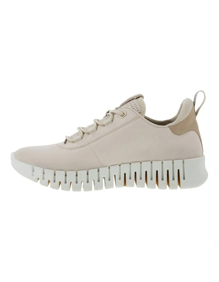 Gruuv Leather Sneaker in Beige