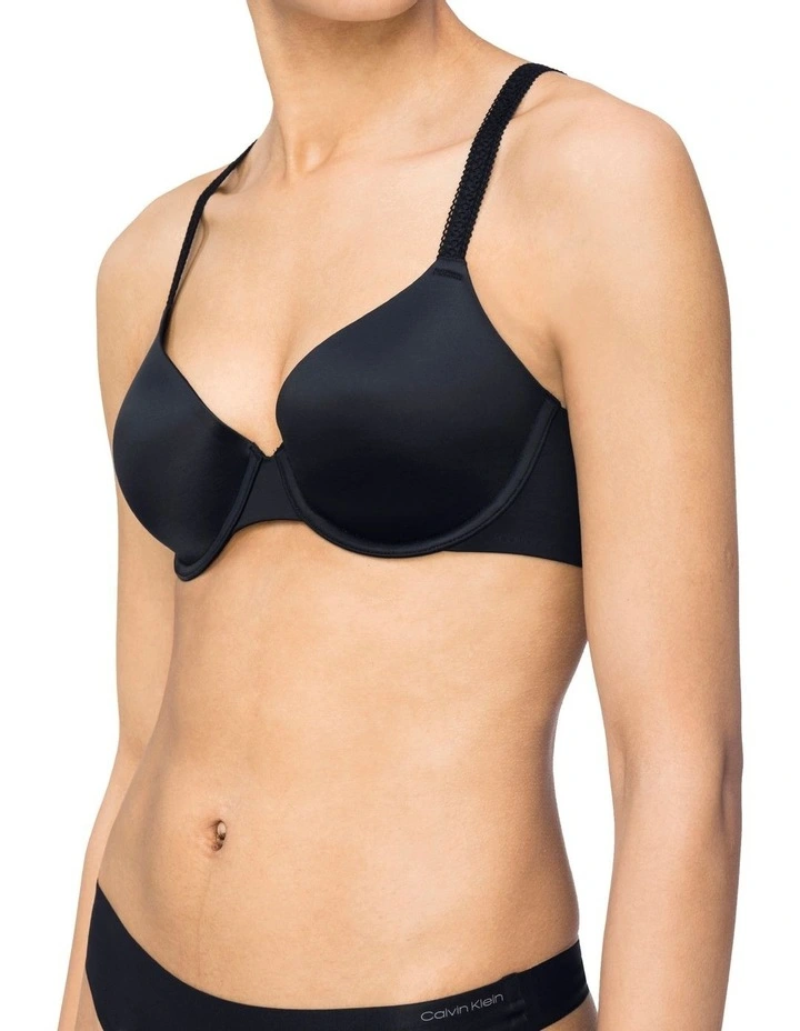 Liquid Touch Lightly Lined Perfect Coverage Bra in Black